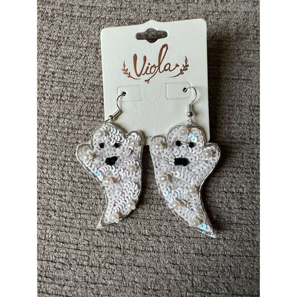 Ghost earring sequin and pearl